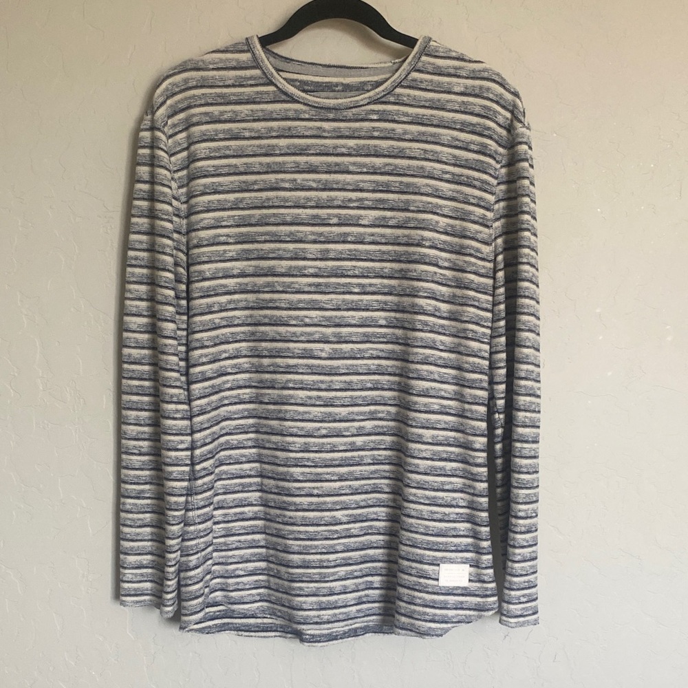 Quiksilver Women’s White Blue Striped Knit Pullover Sweater Crew Neck S